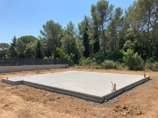 Cimentación y solera — montaje de vivienda modular de hormigón Oikos Viviendas