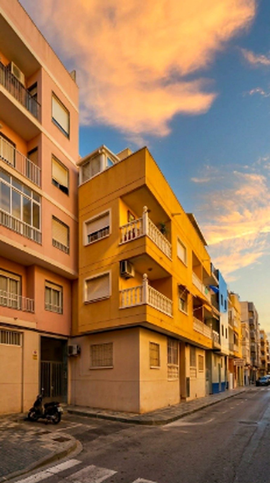 Edificios de viviendas de la promoción de 18 viviendas en Torrevieja