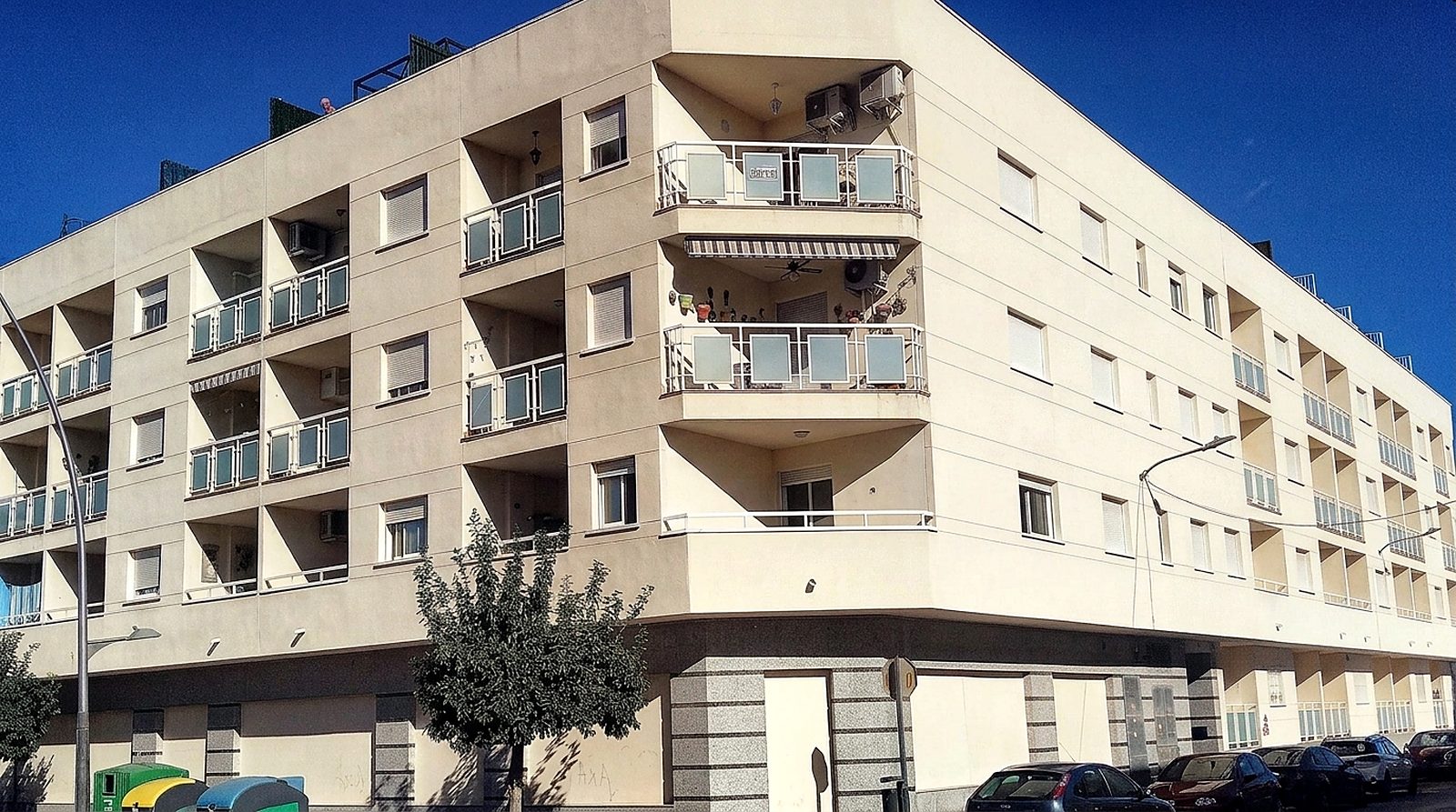 Edificio de la promoción de 63 viviendas en Almoradí